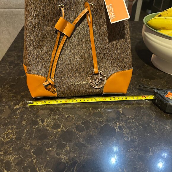 BRAND NEW WITH TAGS MK LEATHER BROWN DRAWSTRING BUCKET BAG - Picture 8 of 10